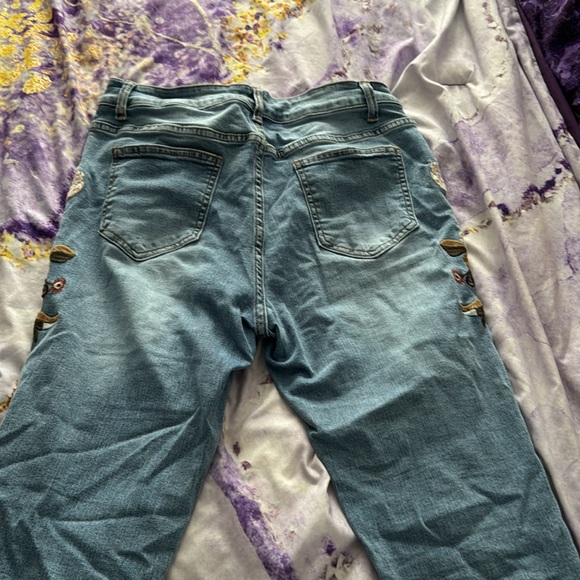 High waisted jeans never worn - Picture 2 of 3